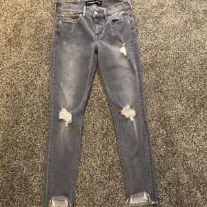 Express grey ankle mid rise jeans size 4
